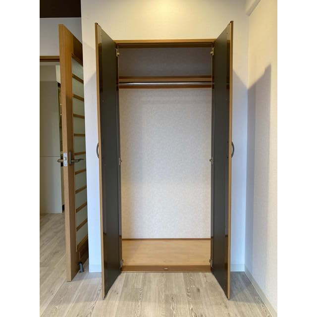 マーメイド湘南 洋室　クローゼット