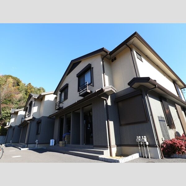 令美の杜105号室 建物外観