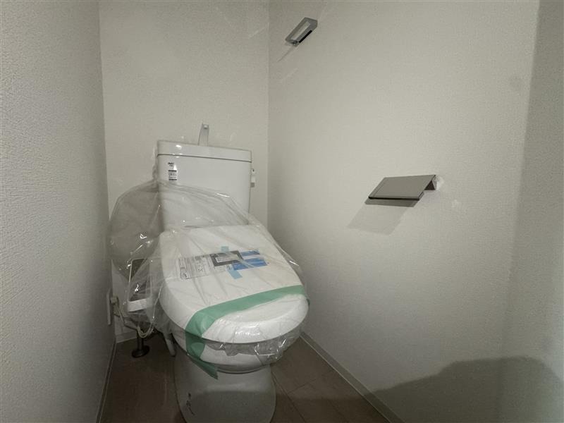 KDXレジデンス成増3階 トイレ ※建築中のため他部屋の写真使用