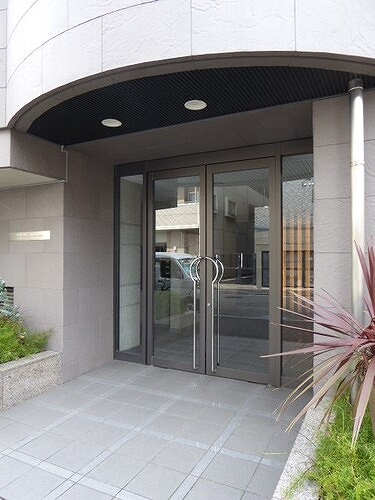 ビューハイツ高山4階 エントランス2024年4月撮影