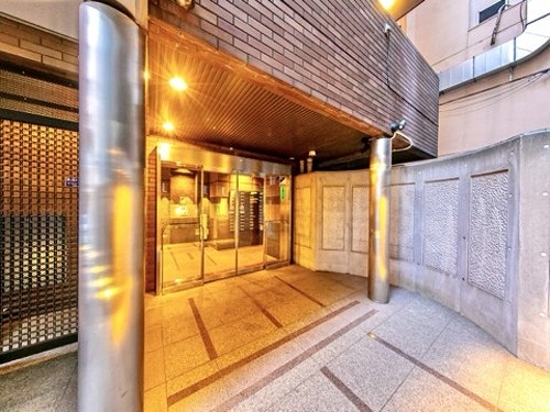 日神パレステージ西麻布10階 エントランス