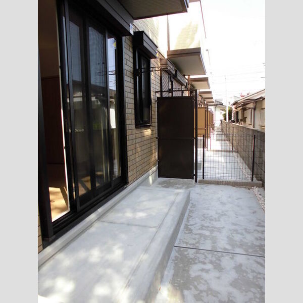 Toit Vert(トワ　ヴェール)107号室 専用庭