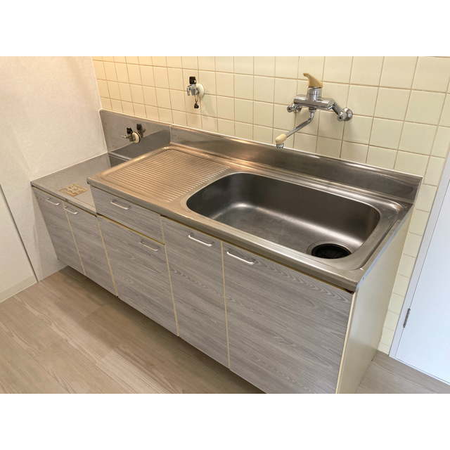 サニーレジデンス平塚Ⅰ302号室 流し台