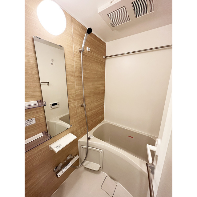 ブランシエスタ横浜高島町1302号室 お風呂