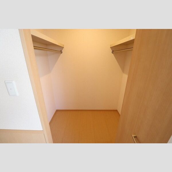 レジデンス　Ⅲ 洋室6帖ウォークインクローゼット