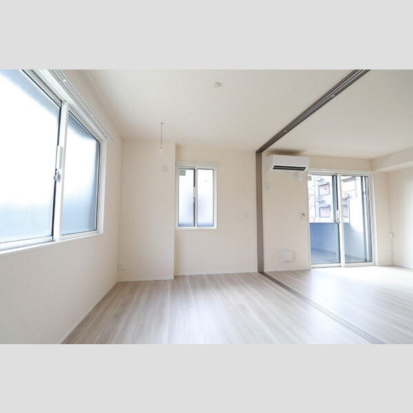 トレビ・フォンタナ102号室 リビング