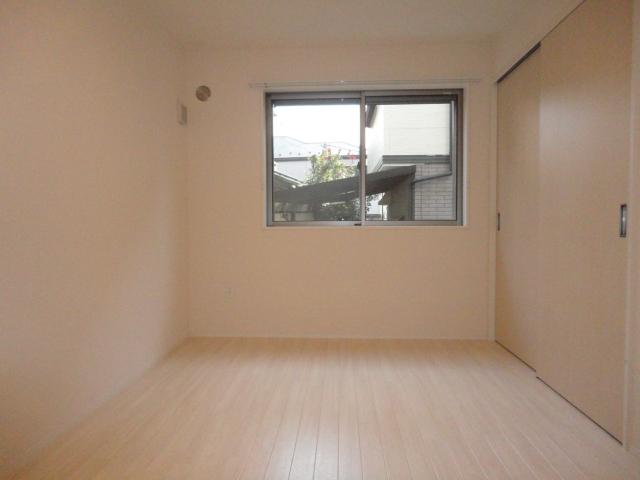 フリュレーヴ 洋室