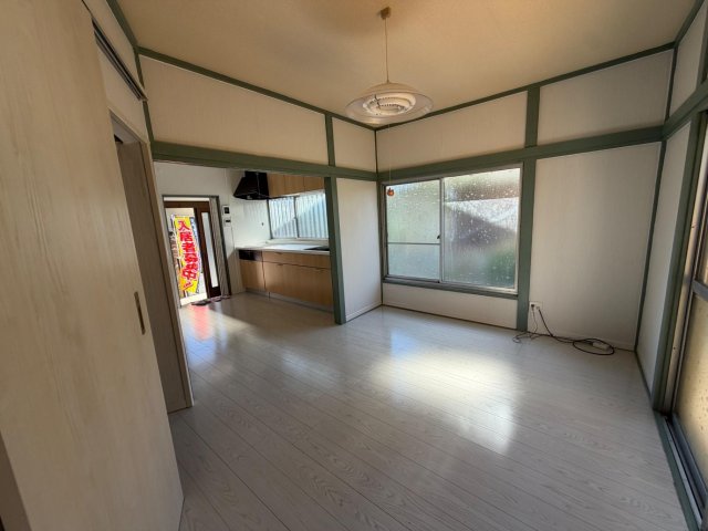 Deck House Yotsuya-Machi 広々としたリビングです！