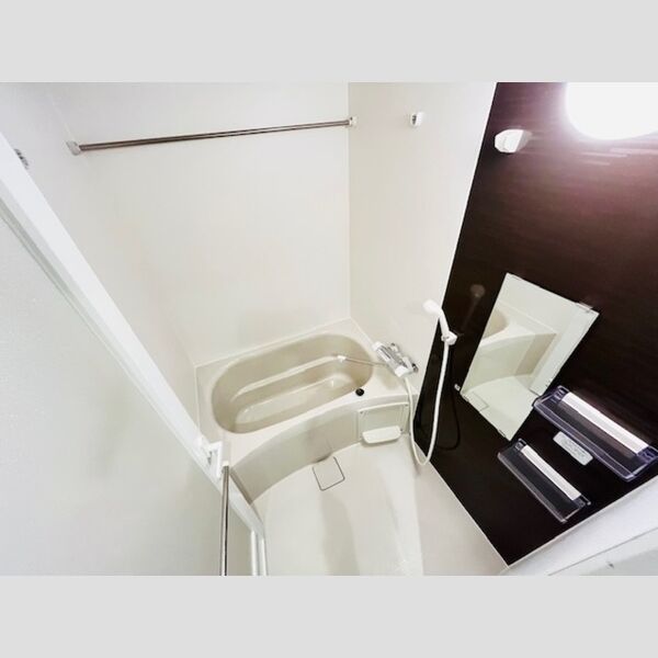 ファンディ平塚302号室 バス