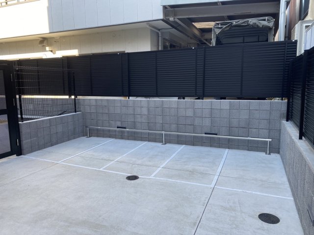ジェノヴィア学芸大学0401号室 駐車場
