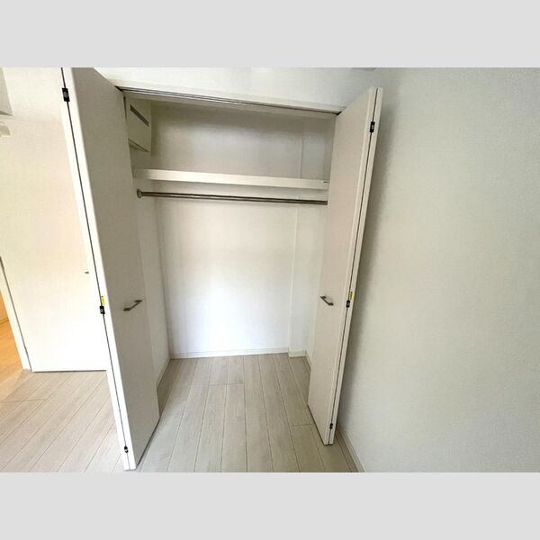 コンフォーティア102号室 同建物別部屋の参考画像