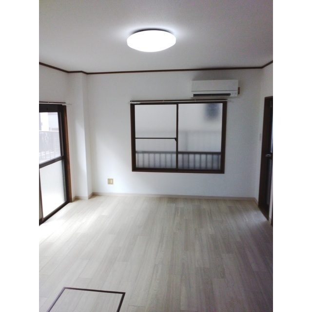 ソピアー北千住1階 リビング