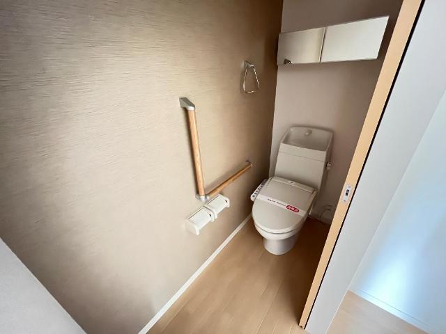 ユニヴァリィ　コンフォート00102号室 シャワー付トイレ