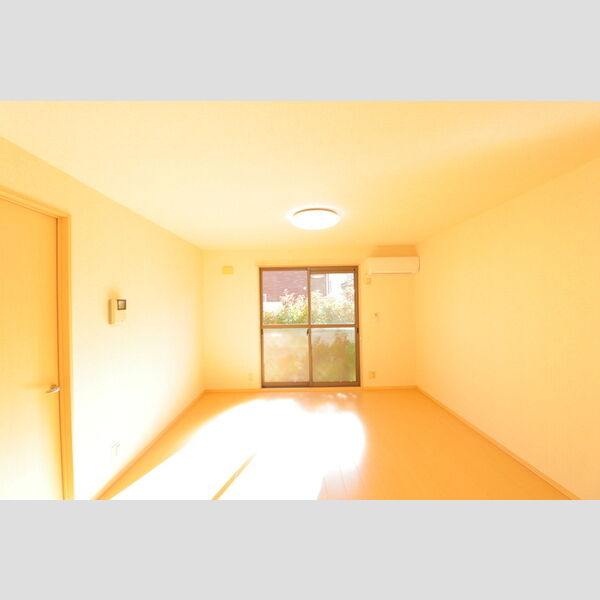 シャローム　A/B/C/D/E/F/GG102号室 リビング