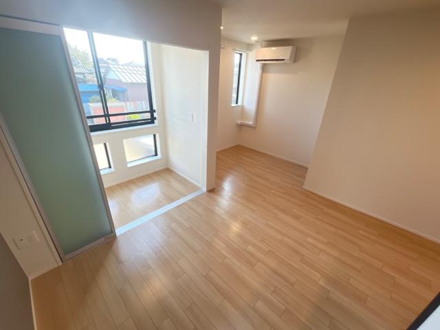 サウザンドリーフ203号室 リビング