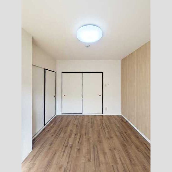 サンパーク816202号室 洋室