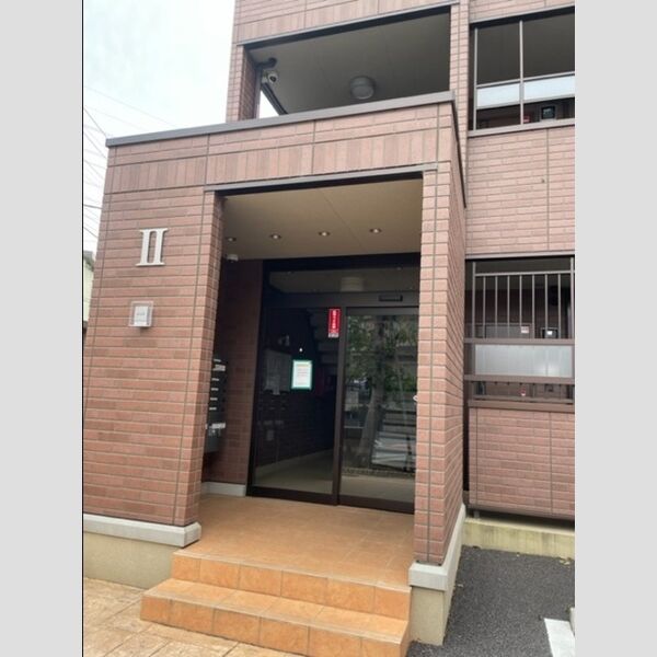 エミネンスⅡ102号室 エントランス