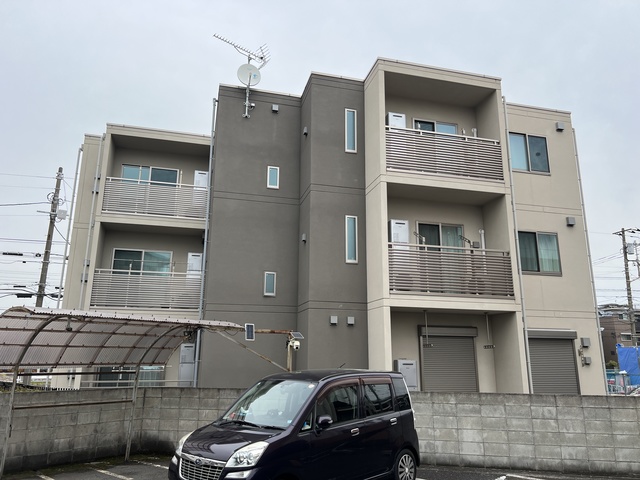 スカーレット新井の外観画像