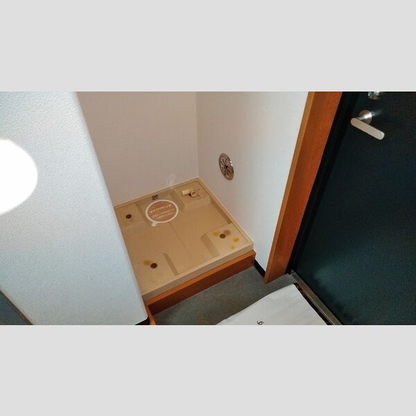 さがみ野セントラルビル　Ⅱ304号室 ■玄関横に洗濯機置場あります■