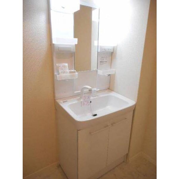 ウイングガーデンA棟 洗面