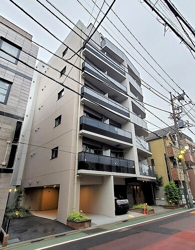 フレシア中目黒3階 建物外観　※2024年6月撮影