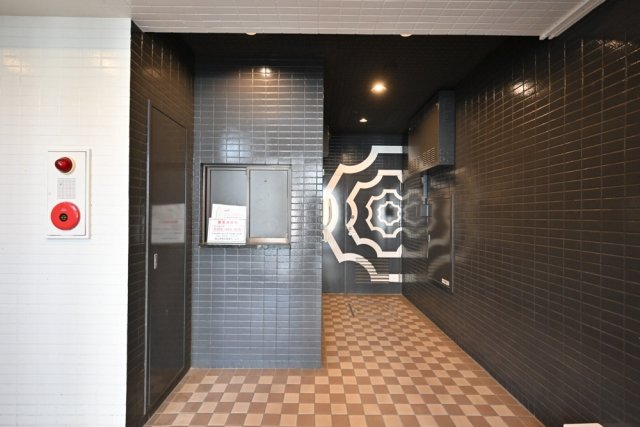 ノイメゾン桜台5階 エントランス