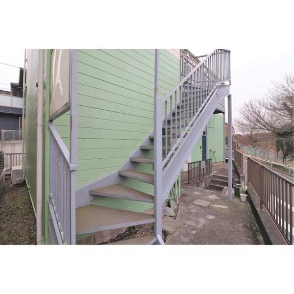 アメニティ東戸塚101号室 エントランス