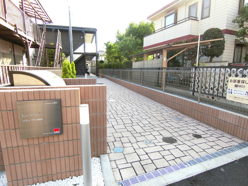 リブリ・サザン湘南台1階 エントランス