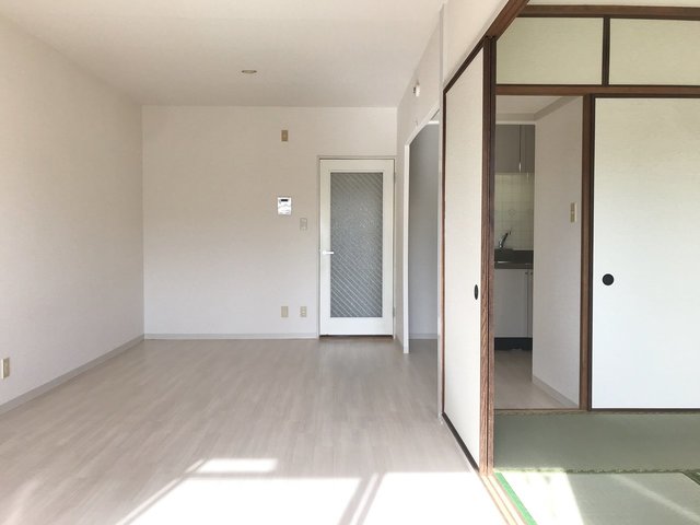 スクエア西部 リビング