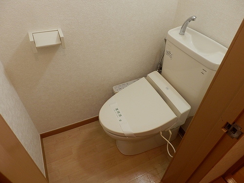 浅野レジデンス2階 トイレ　※2021年7月撮影