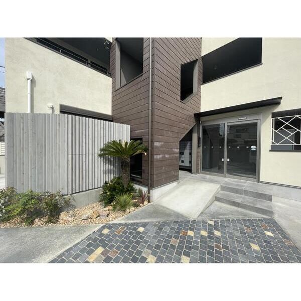 SOUTHERN　VILLAGE　I エントランス