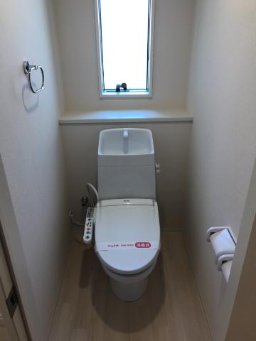 メゾン・ド・アイリス シャワー付トイレ