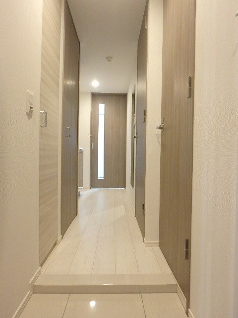 ガーラ・ヴィスタ祖師ヶ谷大蔵1階 玄関です