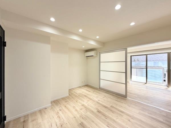 リエール若松町2階 リビング