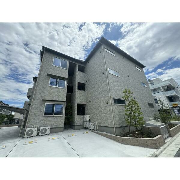 FOREST　MAISON　CreaWest301号室 外観