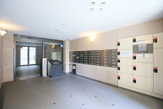 ルーブル神楽坂参番館 エントランス