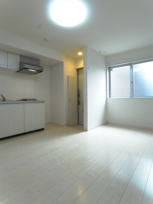 リブリ・たんぽぽ1階 内観