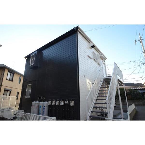 フローラ多摩 外観