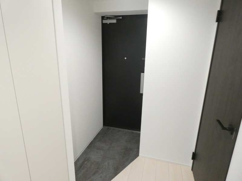 パークヴィラ六町3階 玄関