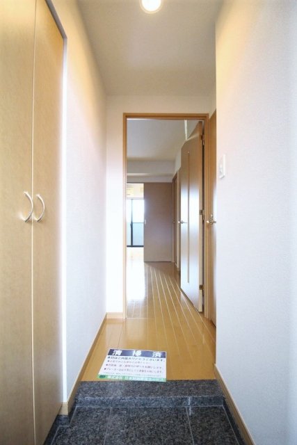 ルーブル中野沼袋弐番館 玄関
