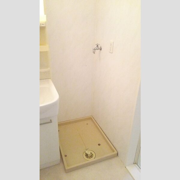 フーヴェル都　A102号室 室内洗濯機置き場