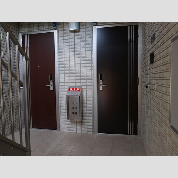 ラフィーネ A　 玄関