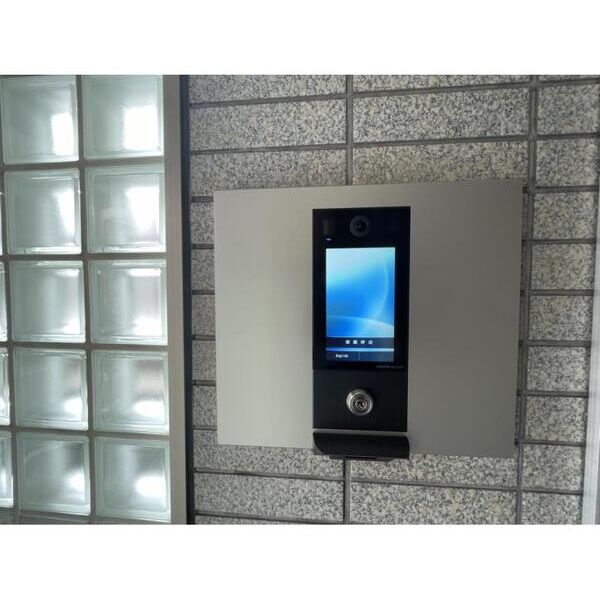 ルペール浦和 エントランス