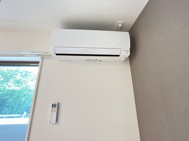 Floral Court206号室 リビングエアコン1台