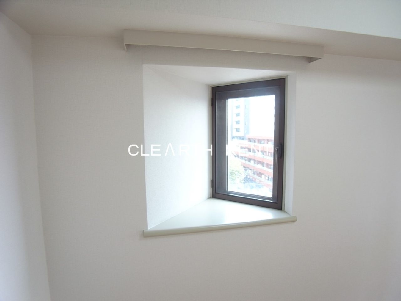 新中野スカイレジテル 2面採光の出窓