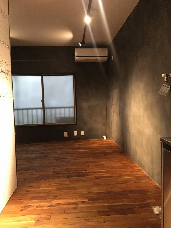上馬シャモット（sancha）1階 内観