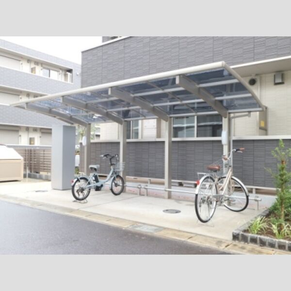 レガーメ 駐輪場