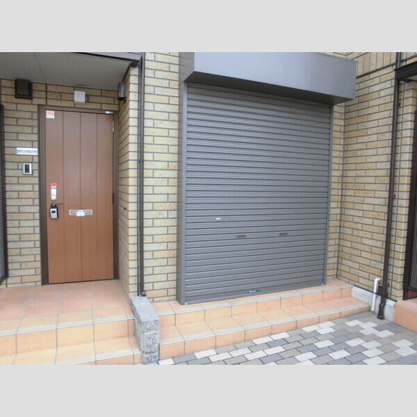 富士　一番館 玄関