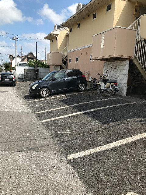 サンパーク作新台 駐車場