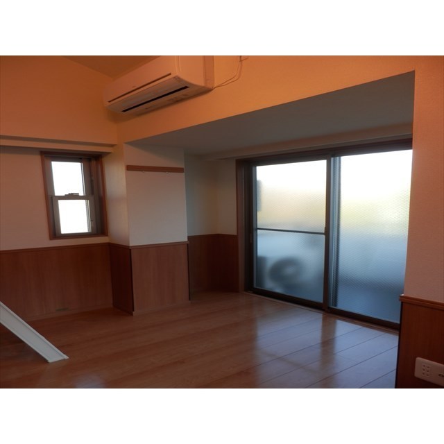 モンシャトー高井戸Ⅱ2階 同建物別部屋の参考画像